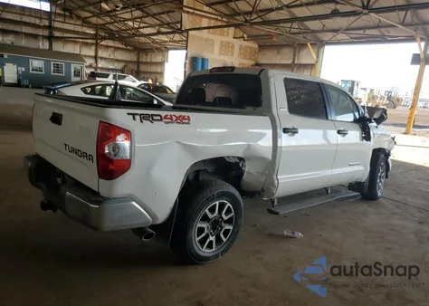 2019 Toyota Tundra Crewmax Sr5 z USA, uszkodzony, nr VIN 5TFDY5F11KX779068